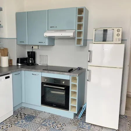 T3 Au Centre D'arcachon Avec Vue Mer, Terrasse Et Parking Securise - Fr-1-374-74 *