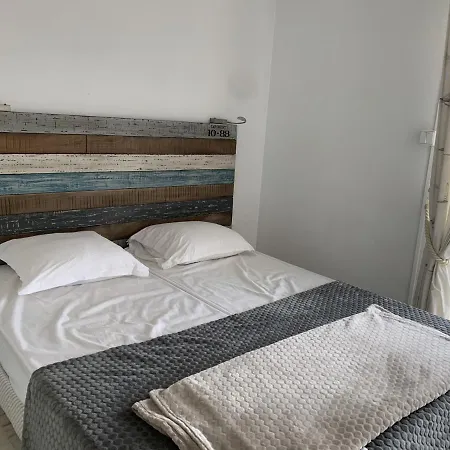 T3 Au Centre D'arcachon Avec Vue Mer, Terrasse Et Parking Securise - Fr-1-374-74 Apartment *