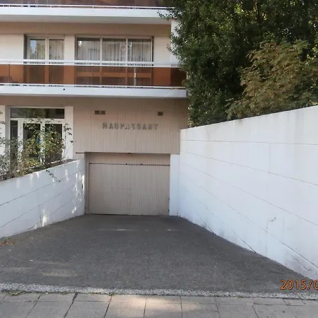 T3 Au Centre D'arcachon Avec Vue Mer, Terrasse Et Parking Securise - Fr-1-374-74 *